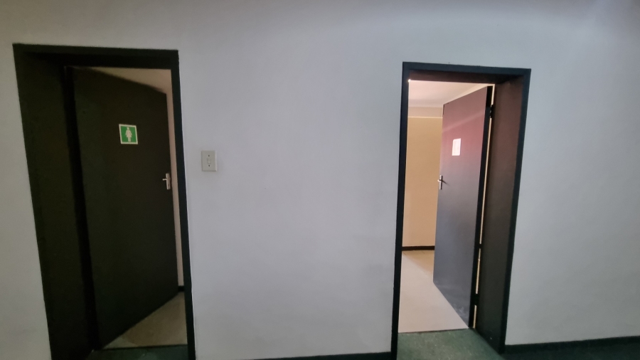To Let Commercial Property for Rent in Woodstock Western Cape